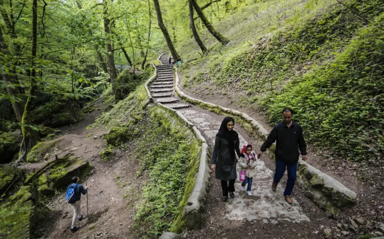 جهنم غربی‌ها، بهشت ایرانی‌ها