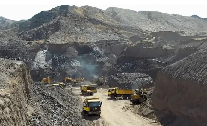 مطالبه عمومی برای اجرای مصوبات انتقال معادن شیراز