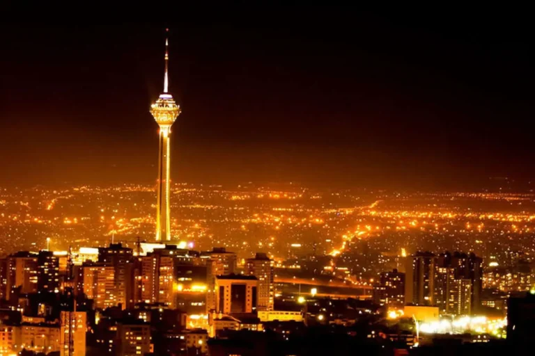 چرا ۱۷ درصد تهرانیها نیمی از برق پایتخت را مصرف میکنند؟