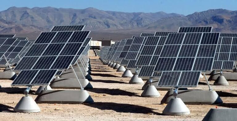 اعتراض صنعتگران به الزام احداث نیروگاه خورشیدی