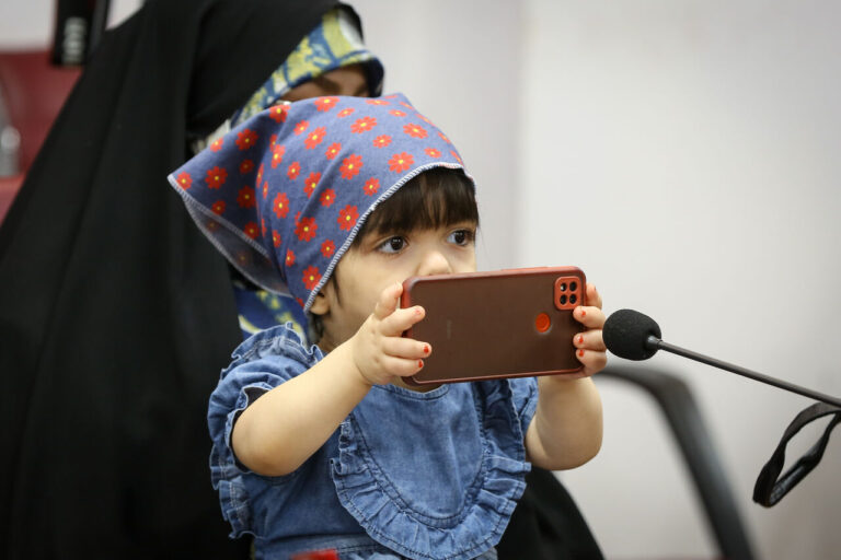 بچه‌هایمان، بچه امروزند، نه گذشته