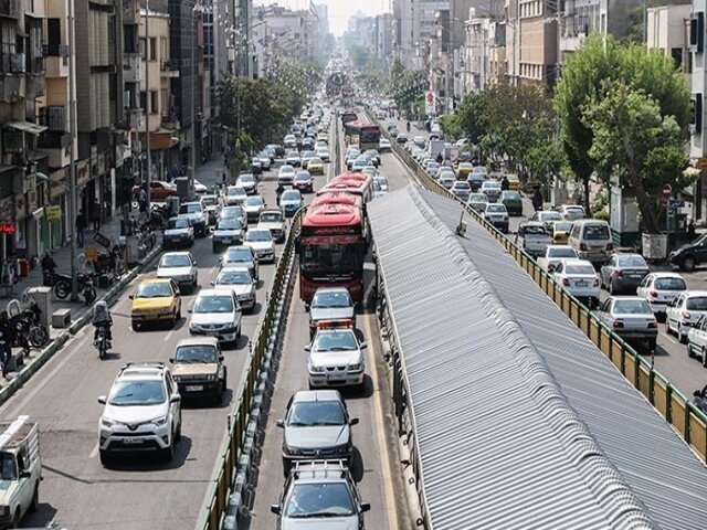 چرا خودروی شخصی همچنان محبوب است؟
