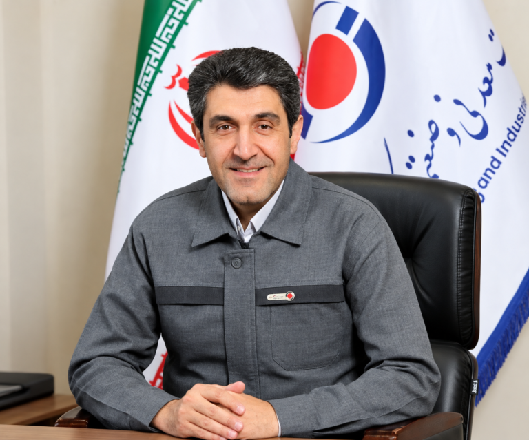 بازار، مدرسه، خوابگاه؛ سه نشانی از یک تعهد