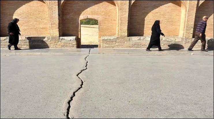 هشدار مرکز تحقیقات مسکن نسبت به نابودی آبخوان اصفهان طی ۱۰ تا ۱۵ سال آینده