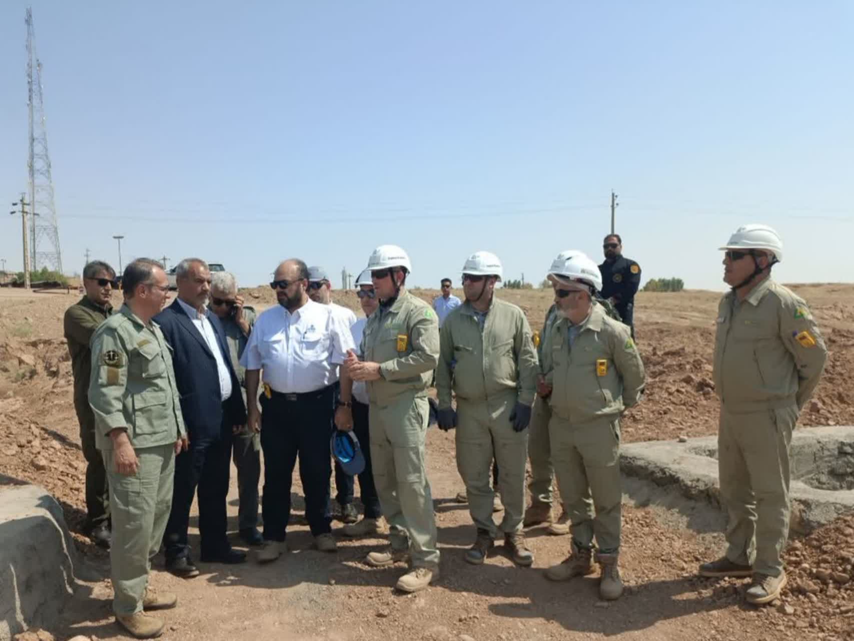 پایش زیست‌محیطی میادین نفتی دهلران با تأکید بر کاهش آلایندگی