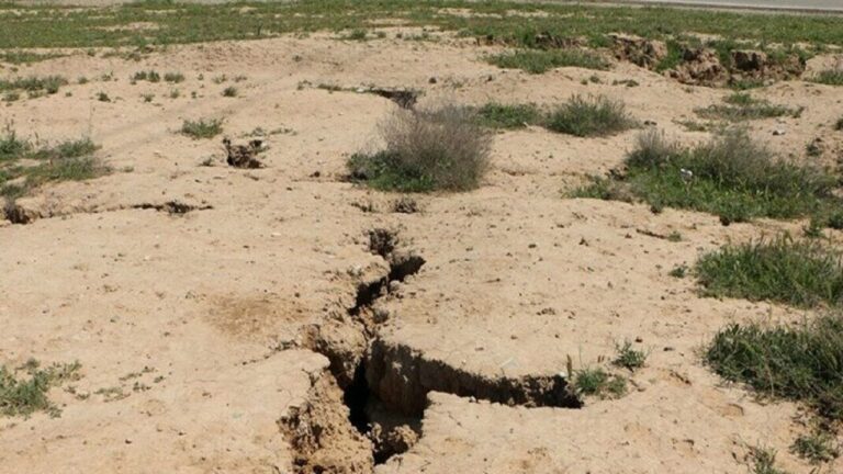 بحران آبخوان‌های تفت؛ افت شدید سطح آب زیرزمینی و چالش مدیریت برداشت در یزد