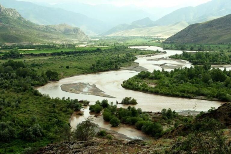 تولید ۵۰۰ تن ماهی خاویاری در طرح جدید آبزی‌پروری خلخال روی قزل‌اوزن