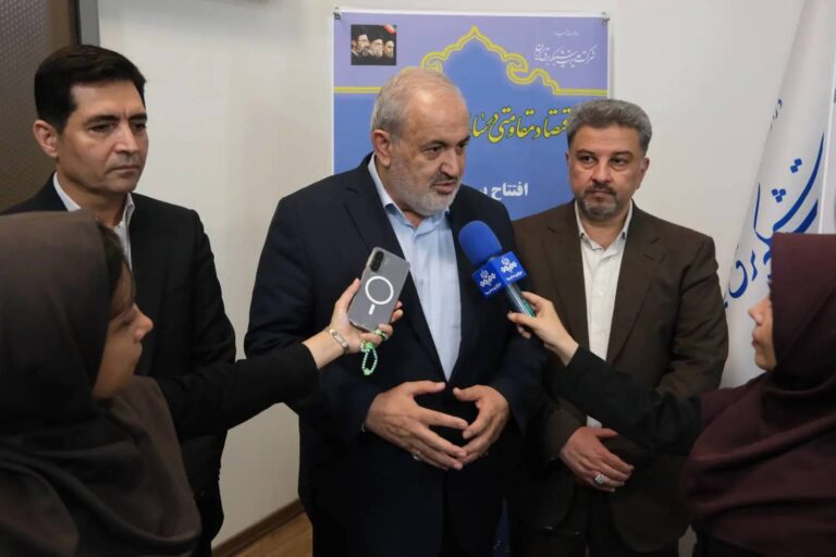 وزیر نیرو: توسعه شبکه برق کشور بر پایه دانش بومی و فناوری‌های نوین است