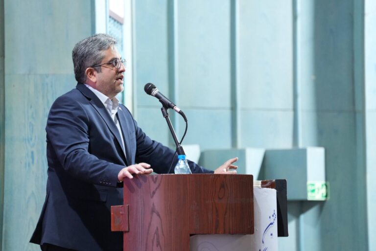 توسعه متوازن ۶ هزار مگاواتی انرژی خورشیدی؛ تأکید بر پایداری شبکه