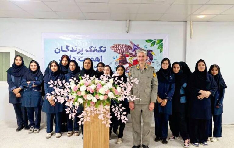 برگزاری کارگاه آموزشی پرندگان مهاجر در دبیرستان دخترانه سما هرمزگان