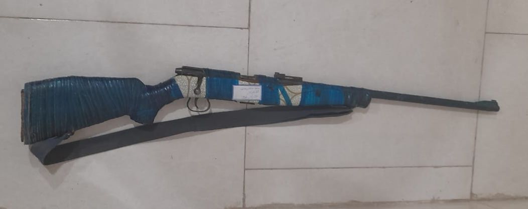دستگیری متخلف شکار غیرمجاز در بستک و کشف لاشه کل وحشی