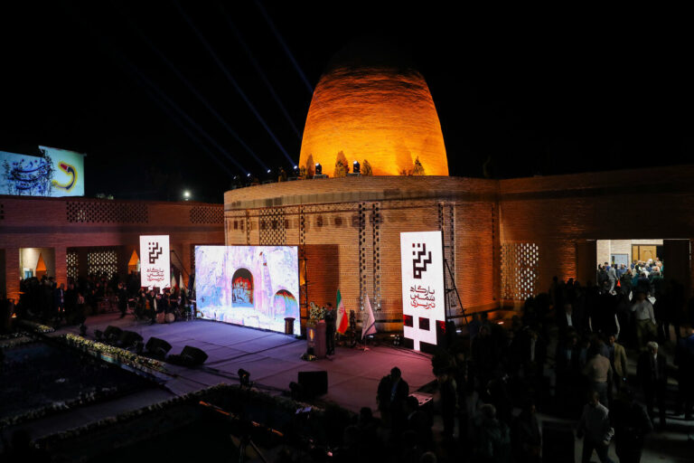 راه خوی از شمس می‌گذرد