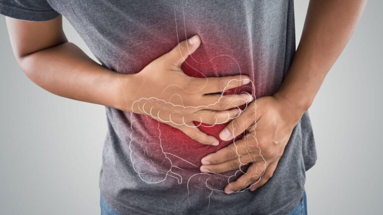 هشدار وزارت بهداشت درباره سم‌پاشی غیرمجاز و خطرات قرص برنج در منازل